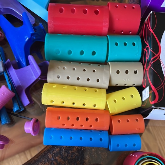 Assorted hair curlers rollers clips perm rods - Picture 4 of 5